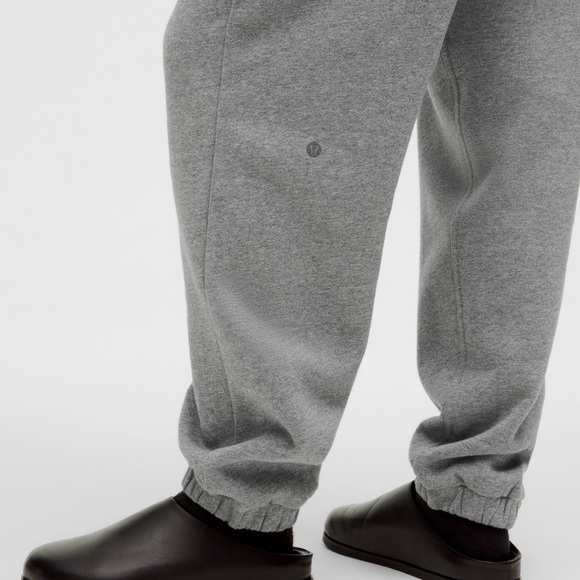 NWT - Lululemon Scuba Mid-Rise Oversized - Picture 6 of 16